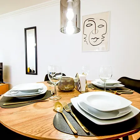 아파트 Scandic-apartment - Balkony & Garage, 3z, 80m2 포르츠하임